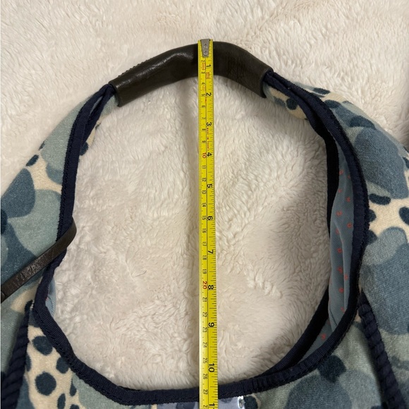 Juicy Couture Shoulder Bag - Picture 6 of 9